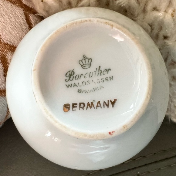 Vintage BAREUTHER Waldsassen BAVARIA Germany Tulip Bone China CREAMER PITCHER - Picture 5 of 10